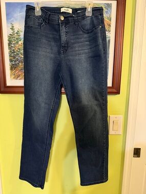 Dark Wash Straight Leg Jeans